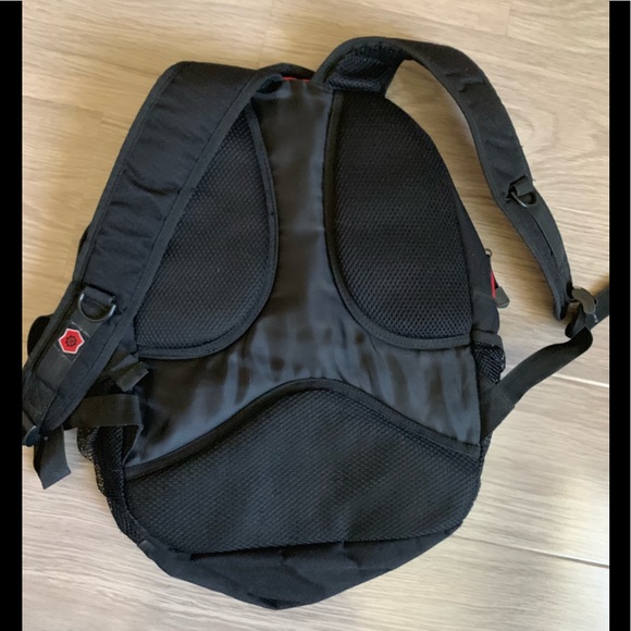 Bass Backpack 🎒 - Picture 4 of 7